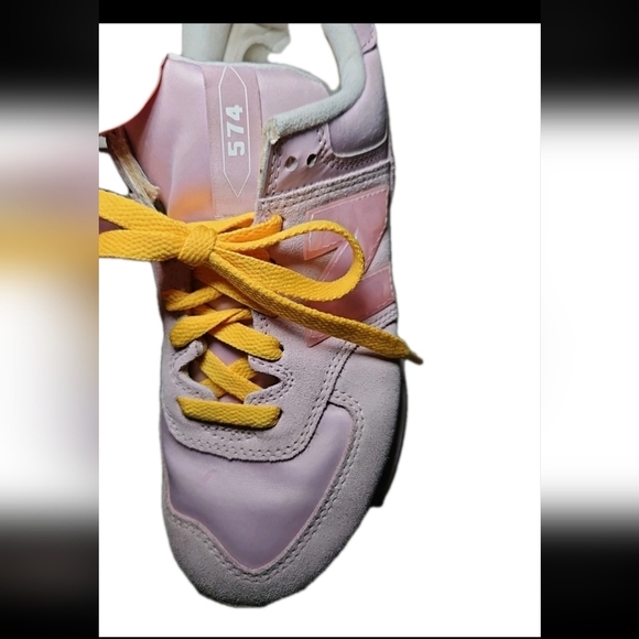 New Balance Womens 574 Rose Quartz Love Casual Fashion Running Walking Sneaker 8 - Picture 10 of 14